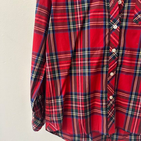 Vineyard Vines Women's Merry Plaid Relaxed Button Down | Size 6 - Picture 3 of 8